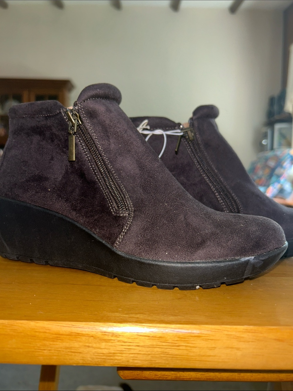 Basic edition Women’s Suede Ankle Wedge Booties - Dark Brown